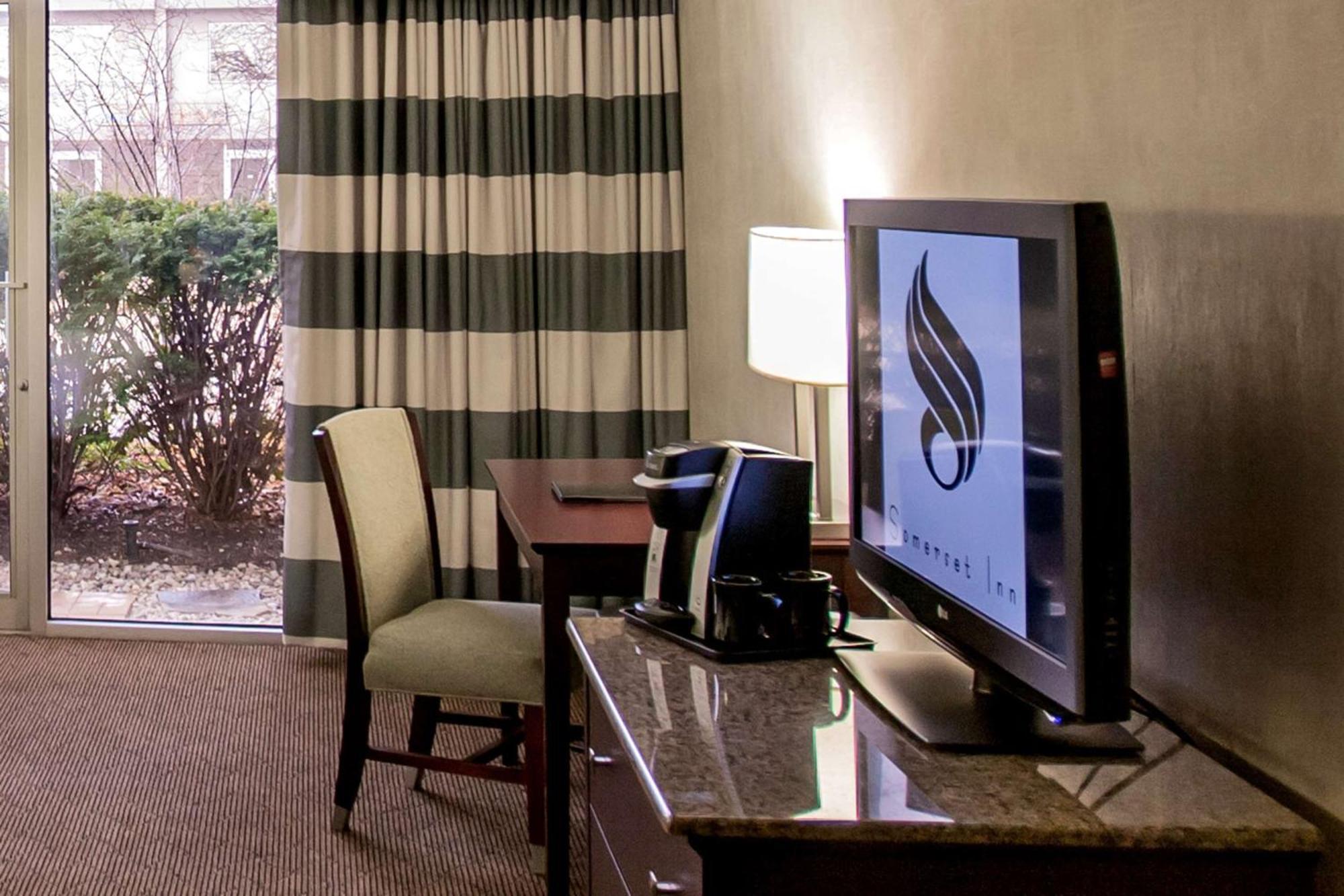 Somerset Inn Troy Extérieur photo